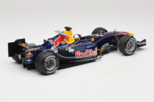 Red Bull RB1 Cosworth #15 C. Klien Red Bull Racing Showcar 2005 Minichamps 1:18 100050085 Metall — bild 2 av 7