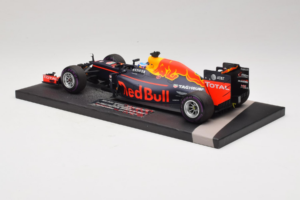 Red Bull RB12 Tag Heuer #3 D. Ricciardo Red Bull Racing 1st Pole Monaco Grand Prix 2016 Minichamps 1:18 117160103 Resin — bild 5 av 7