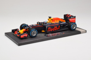 Red Bull RB12 Tag Heuer #3 D. Ricciardo Red Bull Racing Brazilian Grand Prix 2016 Minichamps 1:18 117161203 Resin — bild 2 av 6