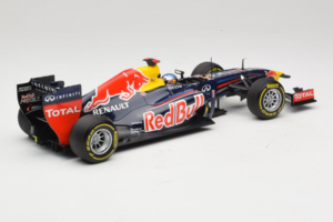 Red Bull RB8 Renault #1 S. Vettel Red Bull Racing Showcar 2012 Minichamps 1:18 110120071 Metall — bild 2 av 7