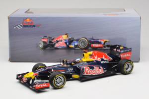 Red Bull RB8 Renault #1 S. Vettel Red Bull Racing Showcar 2012 Minichamps 1:18 110120071 Metall — bild 7 av 7