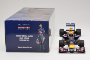Red Bull RB9 Renault #2 M. Webber Infiniti Red Bull Racing Showcar 2013 Minichamps 1:18 110130072 Metall — bild 6 av 6