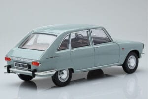 Renault 16 Ljusblå Norev 1:18 185131 Metall — bild 3 av 8