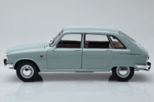 Renault 16 Ljusblå Norev 1:18 185131 Metall — bild 4 av 8
