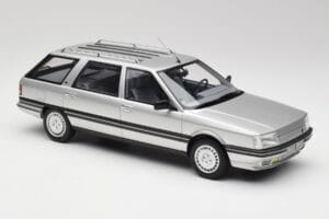 Renault 21 Nevada Silver Metallic Otto 1:18 OT479 Resin — bild 4 av 6