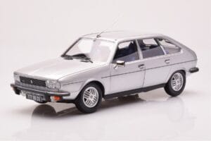 Renault 30 TX Silver Norev 1:18 185272 Metall