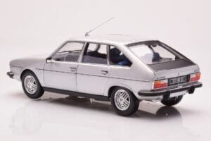 Renault 30 TX Silver Norev 1:18 185272 Metall — bild 7 av 8