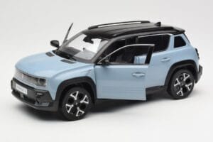 Renault 4 E-Tech Electric Cloud Blue Norev 1:18 185521 Metall — bild 2 av 8