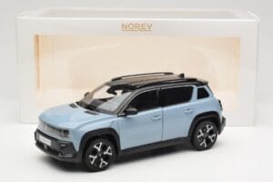 Renault 4 E-Tech Electric Cloud Blue Norev 1:18 185521 Metall — bild 8 av 8
