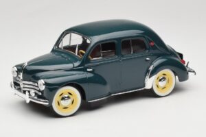 Renault 4CV Grön Solido 1:18 8047 Metall