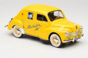 Renault 4CV Michelin Yellow Solido 1:18 82002 Metall — bild 4 av 6