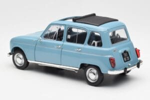 Renault 4L Blå Norev 1:18 185255 Metall — bild 7 av 8