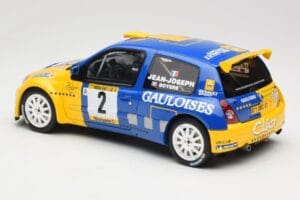 Renault Clio II S1600 #2 S. Joseph Jean / J. Boyere Barum Rally 2004 Otto 1:18 OT1152 Resin — bild 5 av 6