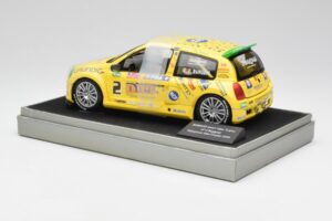 Renault Clio Sport #2 E. Rangoni Renault Clio Trophy Winner 2000 Universal Hobbies 1:18 7711218616 Metall — bild 5 av 6