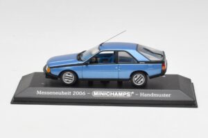 Renault Fuego Blå Metallic Minichamps 1:43 400113520 Metall