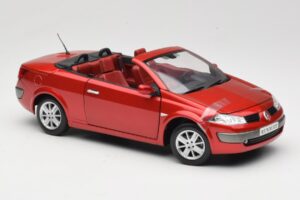 Renault Megane Mk1 CC Röd Solido 1:18 8152 Metall — bild 6 av 8
