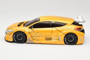 Renault Megane Trophy Showcar Gul Eurocup Megane Trophy 2011 Norev 1:18 185109 Metall — bild 4 av 8