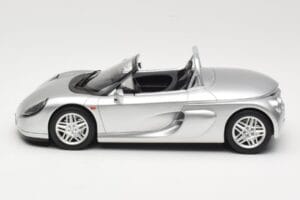 Renault Spider Silver Otto 1:18 OT1142 Resin — bild 3 av 6
