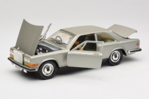 Rolls-Royce Camargue Silver Diamond Edition Bburago 1:18 3001-M3 Metall — bild 2 av 8