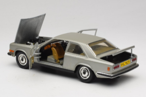 Rolls-Royce Camargue Silver Diamond Edition Bburago 1:18 3001-M3 Metall — bild 5 av 8