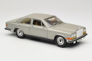 Rolls-Royce Camargue Silver Diamond Edition Bburago 1:18 3001-M3 Metall — bild 6 av 8