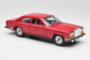 Rolls-Royce Camargue Röd Bburago 1:22 3001 Metall — bild 6 av 8