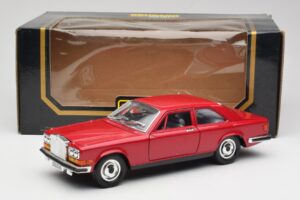 Rolls-Royce Camargue Röd Bburago 1:22 3001 Metall — bild 8 av 8