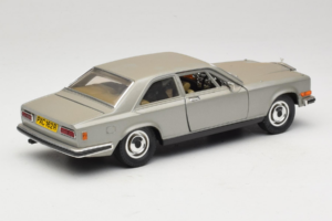 Rolls-Royce Camargue Silver Bburago 1:18 3001-M2 Metall — bild 3 av 8