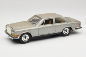 Rolls-Royce Camargue Silver Bburago 1:18 3001-M2 Metall