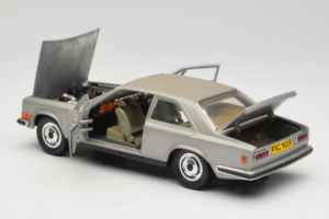 Rolls-Royce Camargue Silver Bburago 1:18 3001-M2 Metall — bild 5 av 8