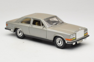 Rolls-Royce Camargue Silver Bburago 1:18 3001-M2 Metall — bild 6 av 8