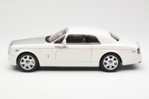 Rolls-Royce Phantom Coupe English Vit Silver Kyosho 1:18 08861EW Metall — bild 4 av 8