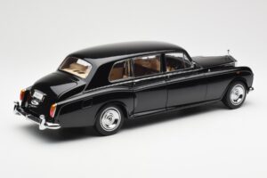 Rolls-Royce Phantom VI EWB Svart Kyosho 1:18 08905BK Metall — bild 3 av 8