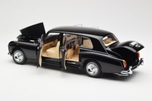 Rolls-Royce Phantom VI EWB Svart Kyosho 1:18 08905BK Metall — bild 5 av 8