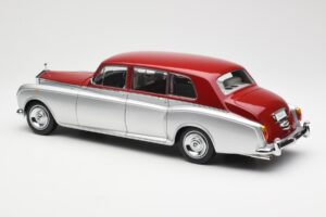 Rolls-Royce Phantom VI Silver Röd Kyosho 1:18 08905SR Metall — bild 7 av 8