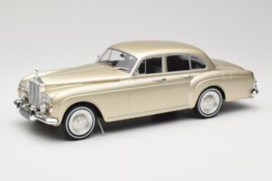 Rolls-Royce Silver Cloud III Flying Spur H.J. Mulliner Guld MCG 1:18 MCG18058 Metall