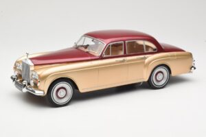 Rolls-Royce Silver Cloud III Flying Spur H.J. Mulliner Röd & Guld MCG 1:18 MCG18132 Metall