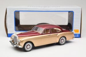 Rolls-Royce Silver Cloud III Flying Spur H.J. Mulliner Röd & Guld MCG 1:18 MCG18132 Metall — bild 6 av 6