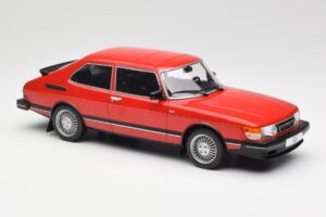 Saab 900 GL Röd MCG 1:18 MCG18340 Metall — bild 2 av 6