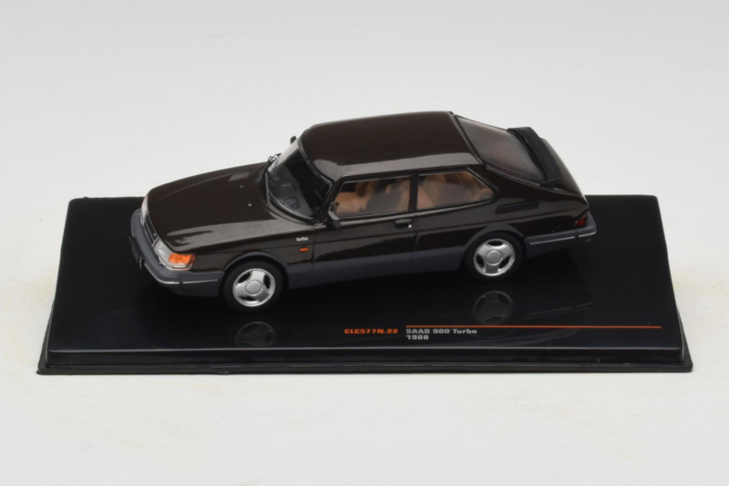 Saab 900 Turbo Svart IXO 1:43 CLC577N Metall