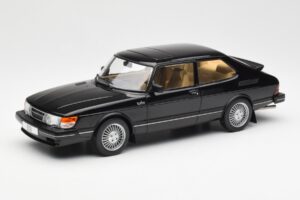 Saab 900 Turbo Svart MCG 1:18 MCG18338 Metall
