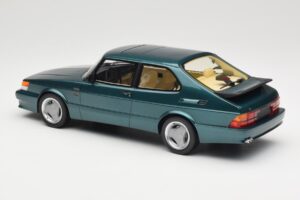 Saab 900 Turbo T16 Airflow Eucalyptus Green DNA 1:18 DNA000095 Metall — bild 5 av 6