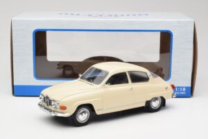 Saab 96 V4 Beige MCG 1:18 MCG18059 Metall — bild 6 av 6
