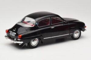 Saab 96 V4 Svart MCG 1:18 MCG18063 Metall — bild 2 av 6