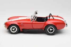 Shelby Cobra 427 S/C Guardsman Red ERTL 1:18 7369 Metall — bild 4 av 8