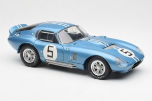 Shelby Cobra Daytona Coupe #5 D. Gurney / B. Bondurant 24 Hours of Le Mans 1964 Exoto 1:18 135190555498 Metall — bild 6 av 8