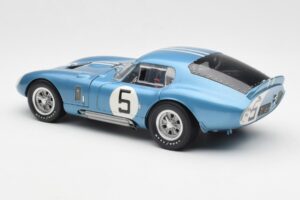 Shelby Cobra Daytona Coupe #5 D. Gurney / B. Bondurant 24 Hours of Le Mans 1964 Exoto 1:18 135190555498 Metall — bild 7 av 8