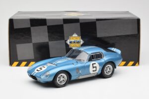 Shelby Cobra Daytona Coupe #5 D. Gurney / B. Bondurant 24 Hours of Le Mans 1964 Exoto 1:18 135190555498 Metall — bild 8 av 8