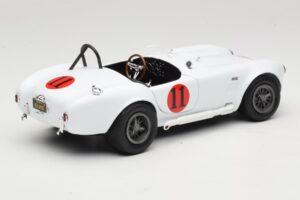 Shelby Cobra 427 S/C Vit Auto World 1:18 AWSS104 Metall — bild 3 av 8