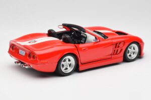 Shelby Series 1 Cabriolet Röd Bburago 1:18 3353 Metall — bild 3 av 8